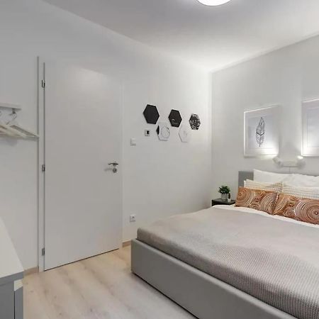 Terrace Vista-Modern 2Br Retreat Apartment Budapest Ngoại thất bức ảnh